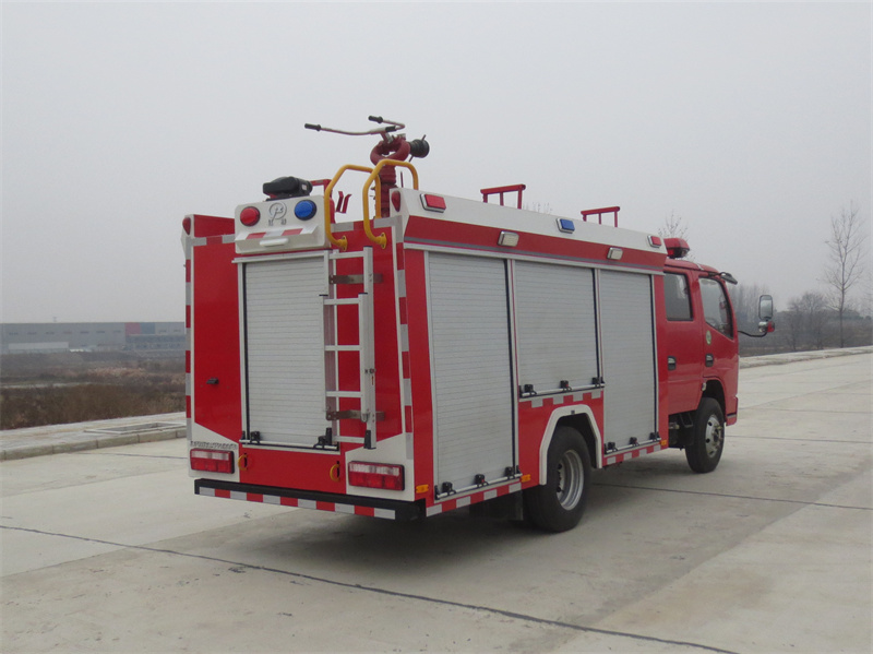 东风多利卡消防车（2.5吨）图片